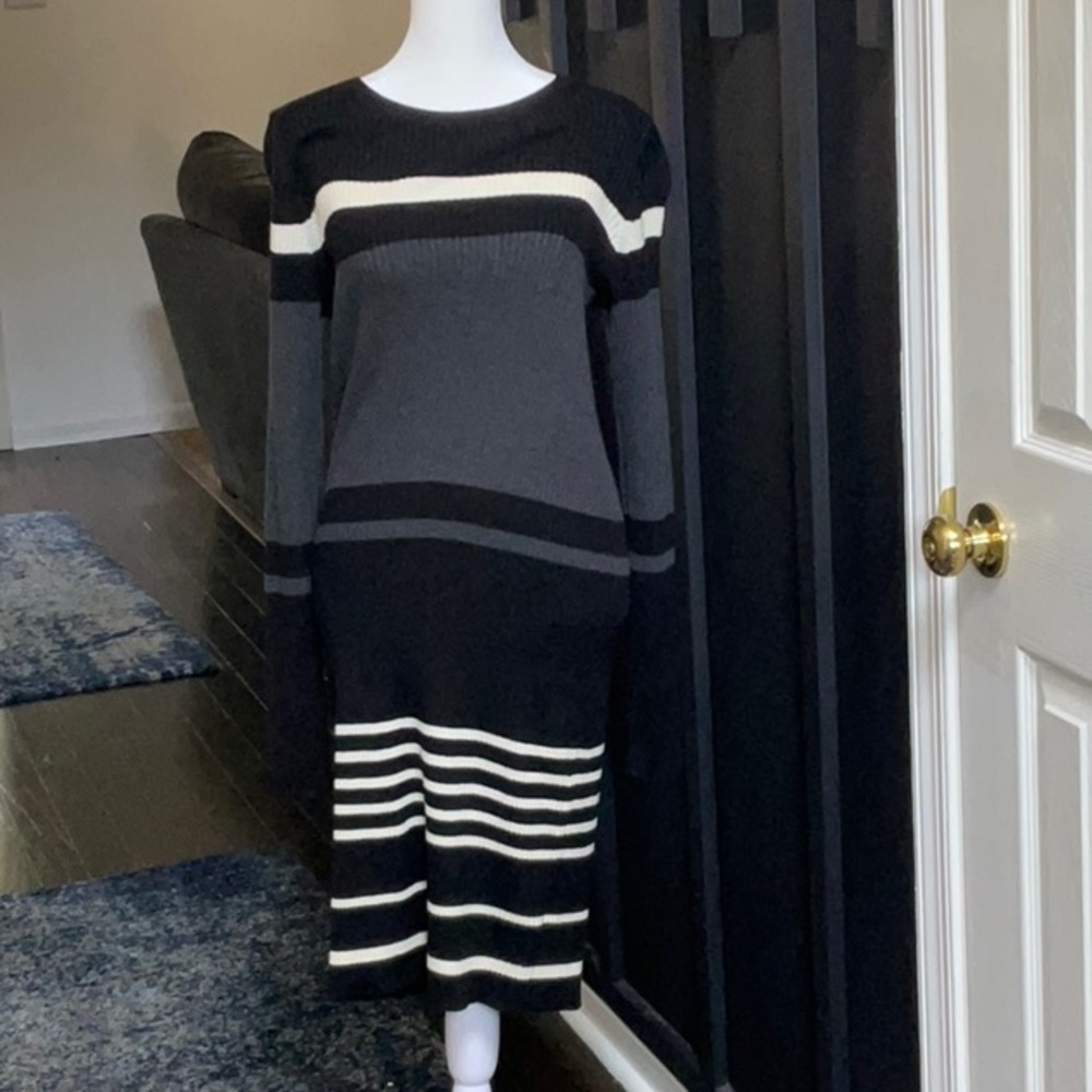GAP Blue and White Long Sleeve Crew Neck Sweater Dress